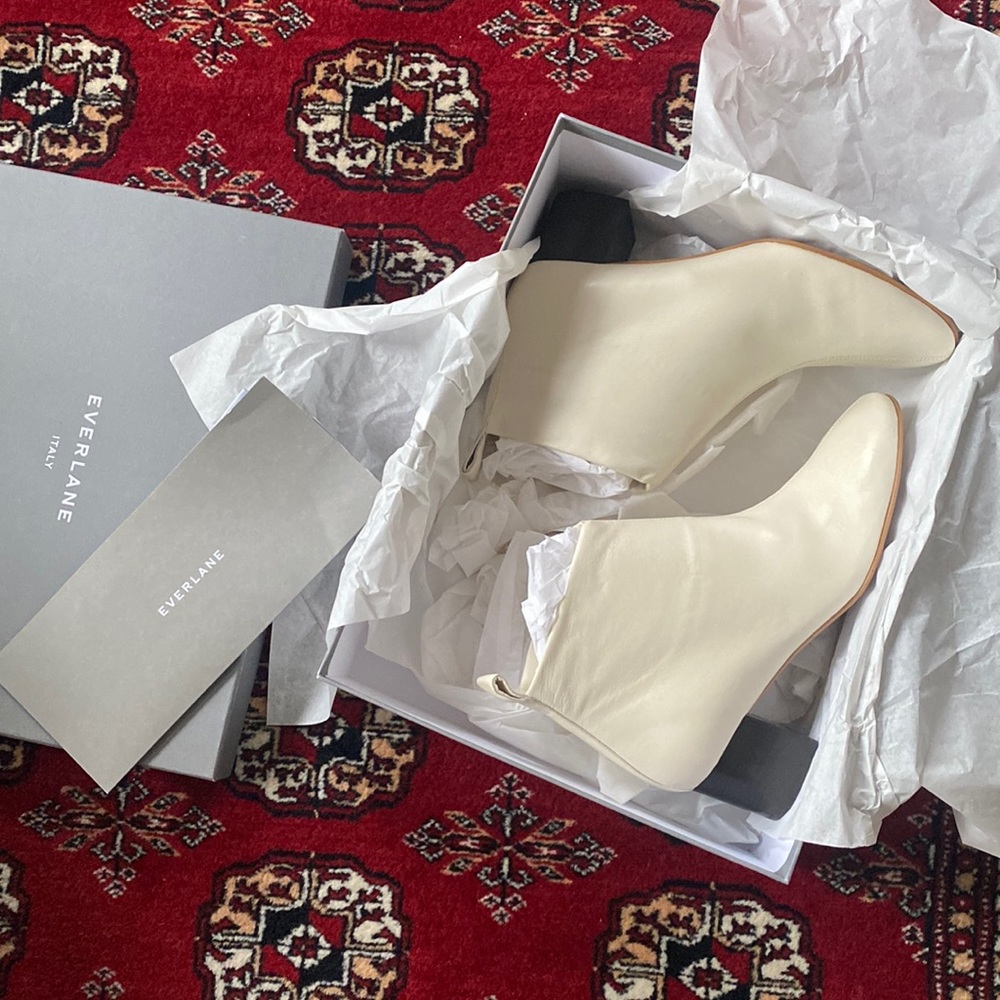 NWT Everlane Glove Boot - Bone / 7